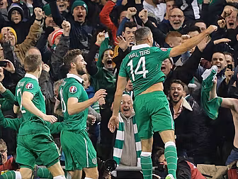 Umbro are teasing Irish fans w...