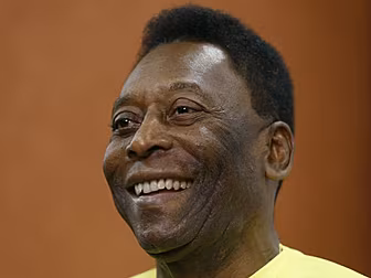 Ray Parlour interviews Pele in...
