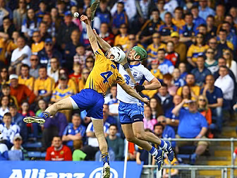 Gallery: Clare claim first lea...