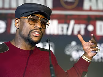 Mayweather says a McGregor sho...