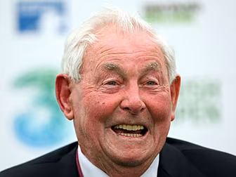 "The greatest golf hands e...