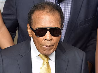 Muhammad Ali remains hospitali...