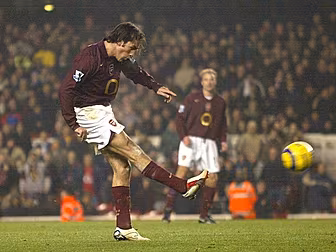 Robert Pires' son signs fo...