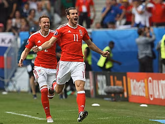Wales target qualification aga...