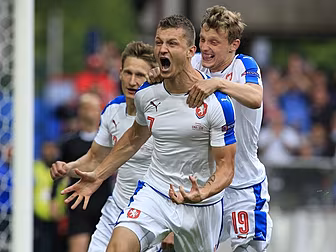 Czech Republic seek automatic...
