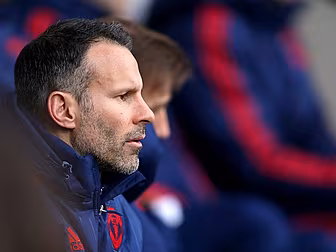 Ryan Giggs in no hurry to assu...