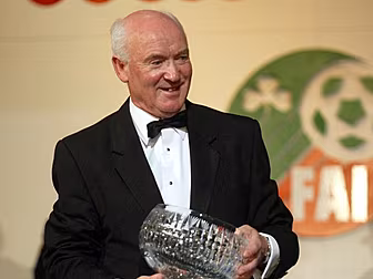 Former Irish international Lia...