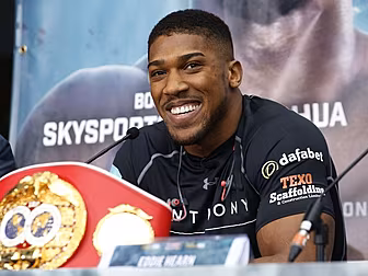 Anthony Joshua announces secon...