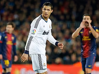 Cristiano Ronaldo brings up Xa...