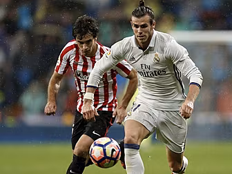 Gareth Bale signs contract ext...