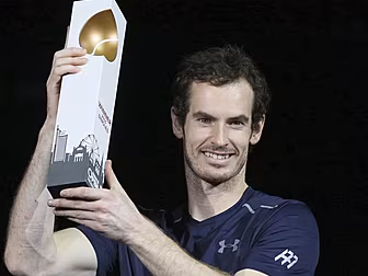 Andy Murray edges to world num...