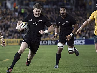 New Zealand's Beauden Barr...