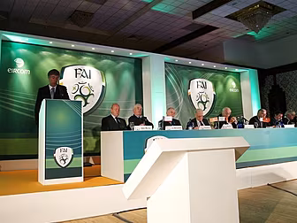 FAI pay tribute to former Irel...