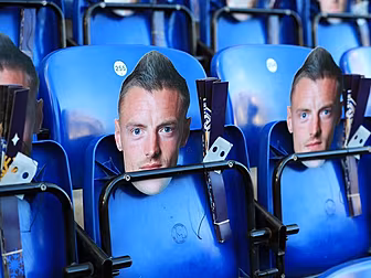Leicester ensure Vardy's f...