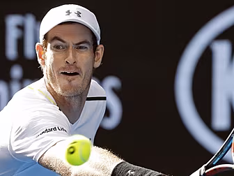 Andy Murray advances to round...