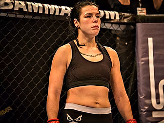 MMA Fighter Sinead Kavanagh Ch...