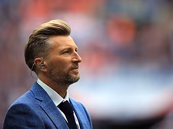 Robbie Savage hits out at crit...
