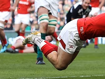 Alan Quinlan has defensive con...
