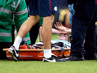 WATCH: Gary Breen calls out Ka...