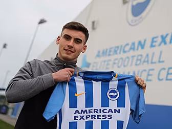 Brighton sign hot young Irish...