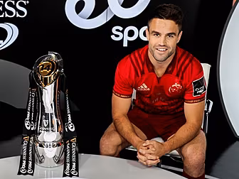 Conor Murray on Johann Van Gra...