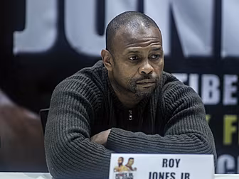 Roy Jones Jr ends interview ab...