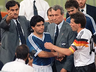 Maradona was in foul-mouthed h...