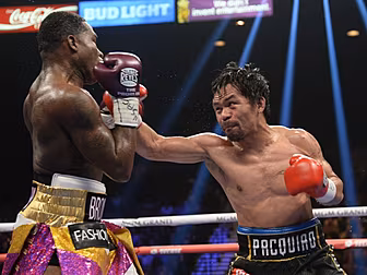 Manny Pacquiao bounces back in...