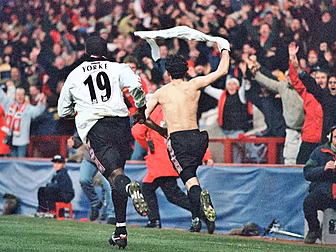 Arsenal vs Man United 1999 rem...