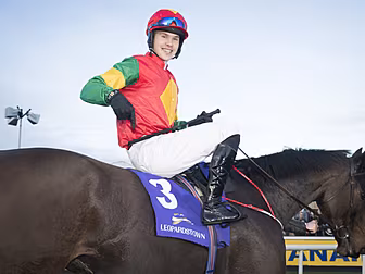 Watch | Friday Night Racing |...