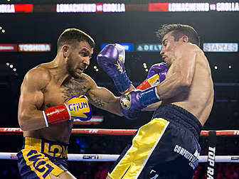 Incredible Lomachenko stops br...
