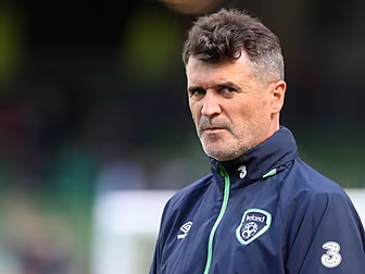 Roy Keane Hits Out At Manchest...