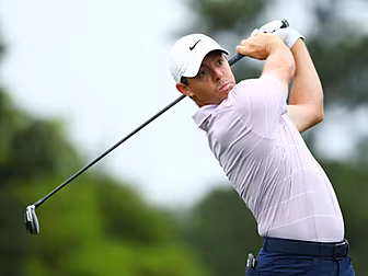 McIlroy makes swing changes ah...