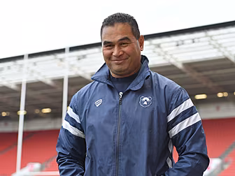 Pat Lam to remain with Bristol...
