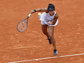 Naomi Osaka avoids shock for s...