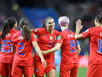 USA start World Cup campaign w...
