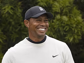 Tiger Woods makes flying start...