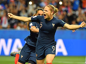 France make it 2 wins from 2 a...