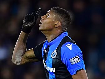 Aston Villa sign €25m Brazilia...