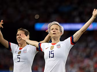 Rapinoe fires USA into World C...