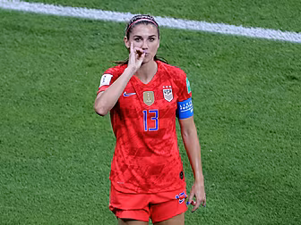 Pat Nevin | USA out-think Engl...