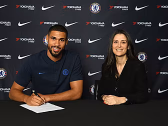 Ruben Loftus-Cheek staying wit...
