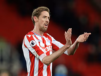 Peter Crouch retires from foot...