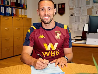 Conor Hourihane signs new cont...