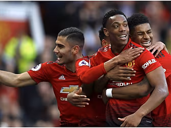 Solskjaer backs Martial to be...