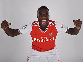 Arsenal complete club record s...