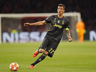 Mario Mandzukic transfer to Ma...