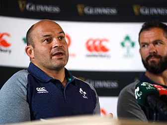 Rory Best tackles Ireland's li...