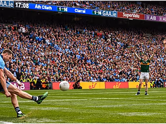 'It was a tired strike from De...