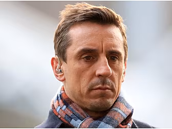 Rio Ferdinand reacts to Roy Ke...